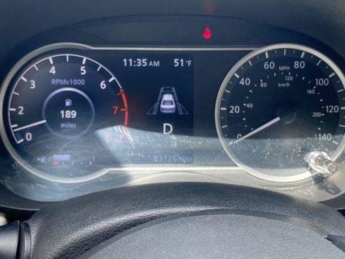 Used 2021 Nissan Versa SV FWD image 35