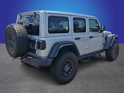 Used 2023 Jeep Wrangler Unlimited Rubicon w/ Xtreme 35 Tire Package AWD/4WD image 4
