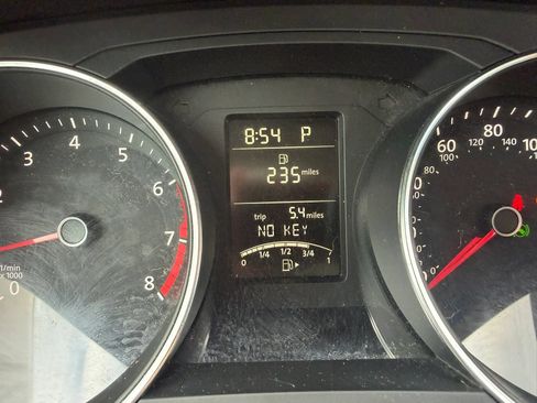 Used 2015 Volkswagen Jetta SE FWD image 17