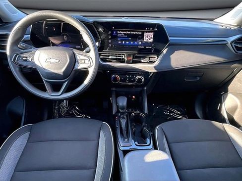 Used 2024 Chevrolet TrailBlazer LT image 7