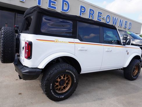 Used 2022 Ford Bronco Outer Banks image 6