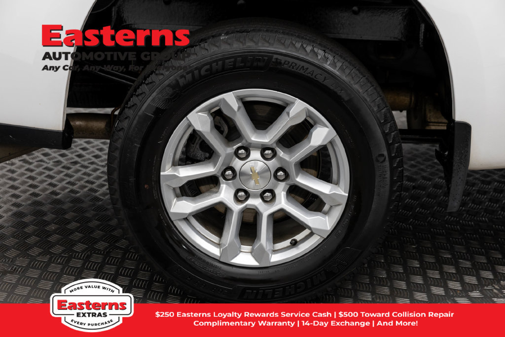 Used 2023 Chevrolet Silverado 1500 LT AWD/4WD image 32