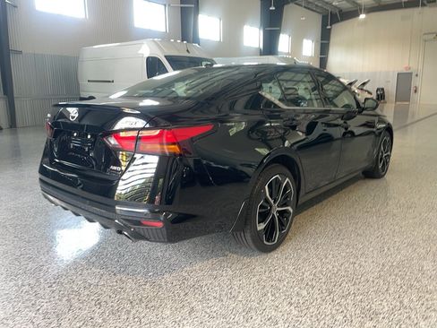 Used 2024 Nissan Altima 2.5 SR w/ SR Premium Package AWD/4WD image 20