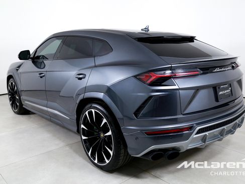Used 2020 Lamborghini Urus image 6