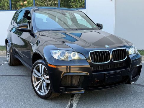 Used 2011 BMW X5 M image 1