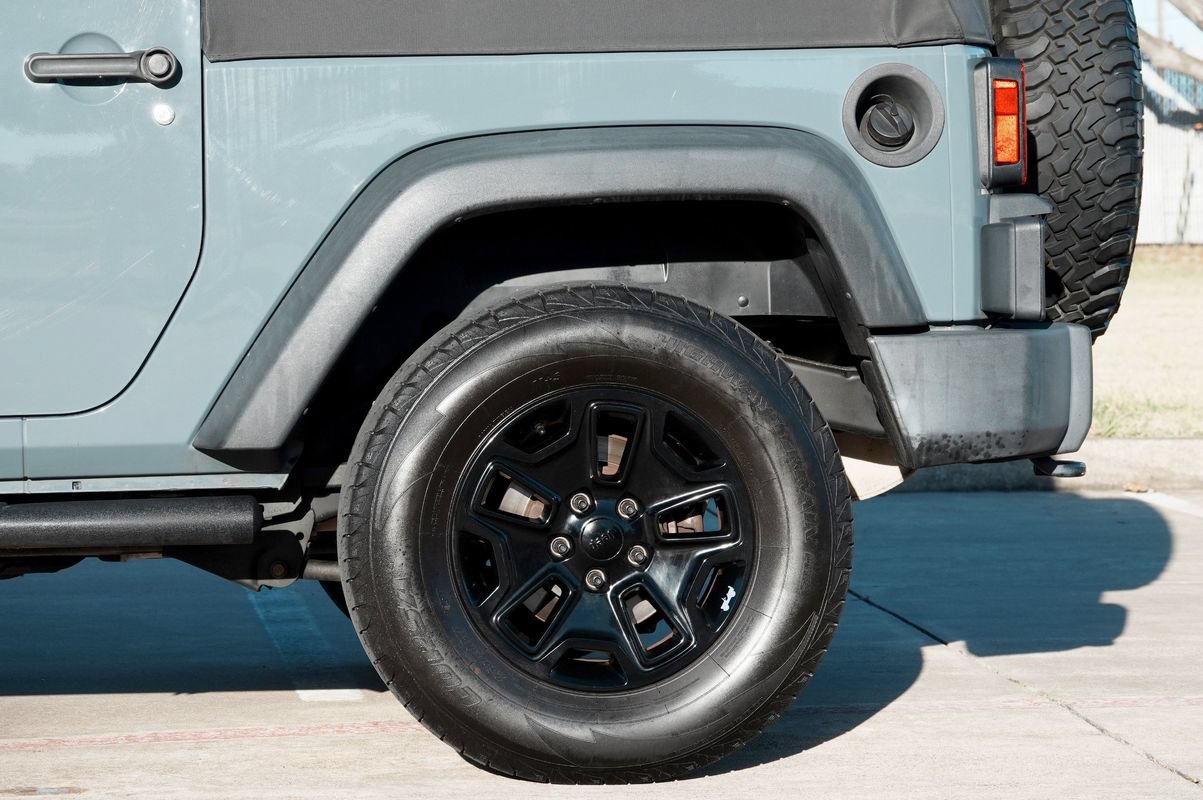 Used 2015 Jeep Wrangler Sport AWD/4WD image 23