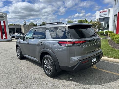 Certified 2024 Nissan Pathfinder SV AWD/4WD image 6