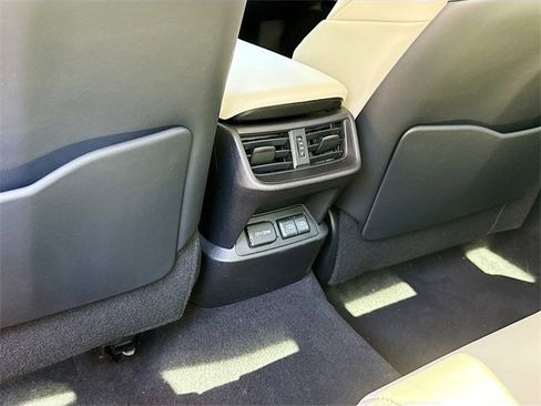 Used 2024 Lexus ES 350 w/ Luxury Package image 19