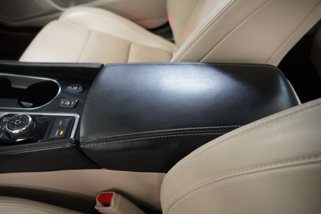 Used 2018 Nissan Maxima 3.5 SL FWD image 23