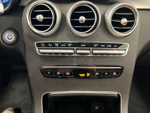 Used 2021 Mercedes-Benz GLC 300 4MATIC Coupe image 21