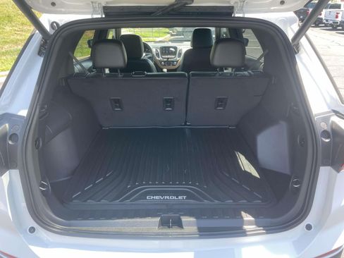 Used 2024 Chevrolet Equinox Premier AWD/4WD image 8