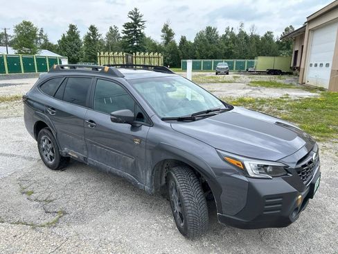 Used 2022 Subaru Outback Wilderness AWD/4WD image 3