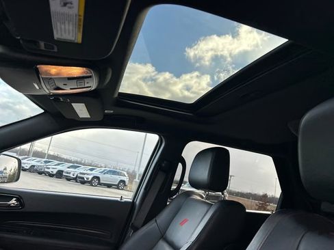 Used 2025 Dodge Durango R/T image 30