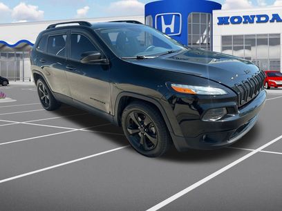 Used 2018 Jeep Cherokee Latitude w/ Altitude Package