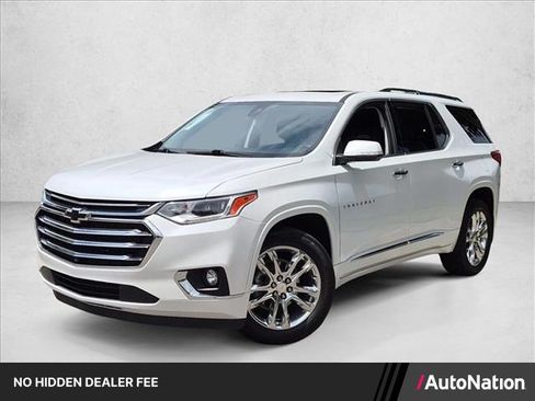 Used 2021 Chevrolet Traverse High Country FWD image 1