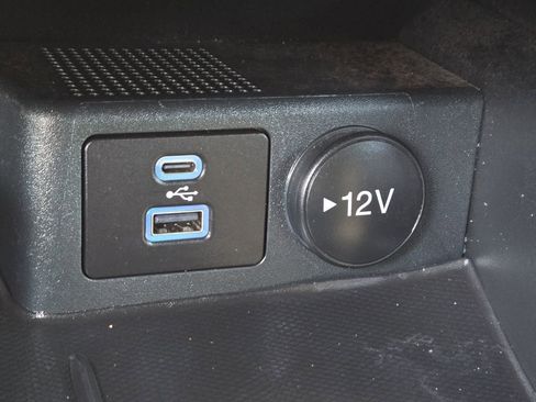 Used 2023 Ford Escape ST-Line image 21