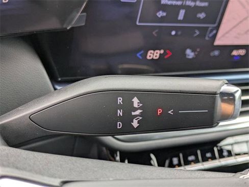 New 2026 Chevrolet Equinox EV LT image 20