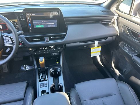 New 2026 Subaru Outback Wilderness w/ Wilderness Package AWD/4WD image 12