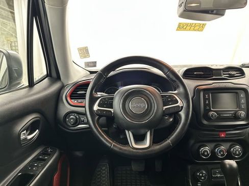 Used 2017 Jeep Renegade Trailhawk image 15