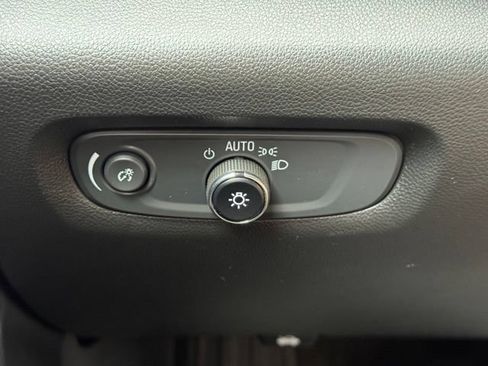 Certified 2023 Chevrolet Traverse LT w/ Rear Camera Mirror Package AWD/4WD image 37