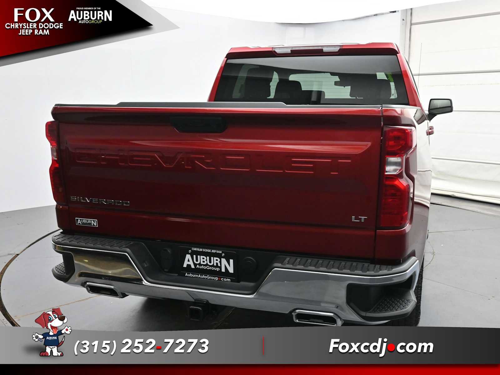 Used 2024 Chevrolet Silverado 1500 LT AWD/4WD image 4