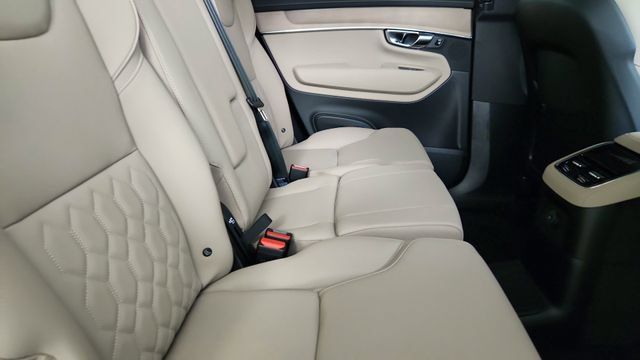 New 2026 Volvo XC90 T8 Plus w/ Protection Package AWD/4WD image 34