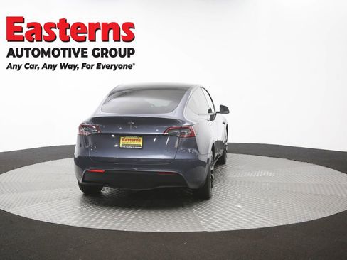 Used 2021 Tesla Model Y Long Range AWD/4WD image 34