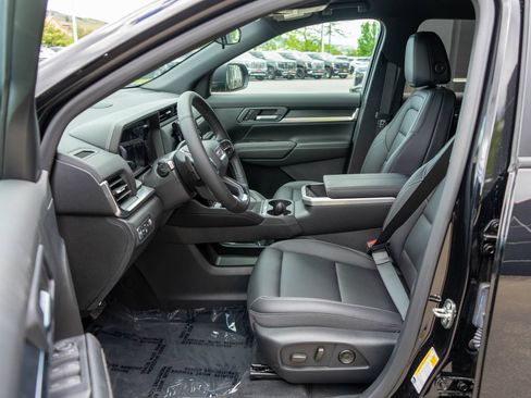 New 2026 GMC Terrain Elevation w/ Elevation Premium Package AWD/4WD image 11