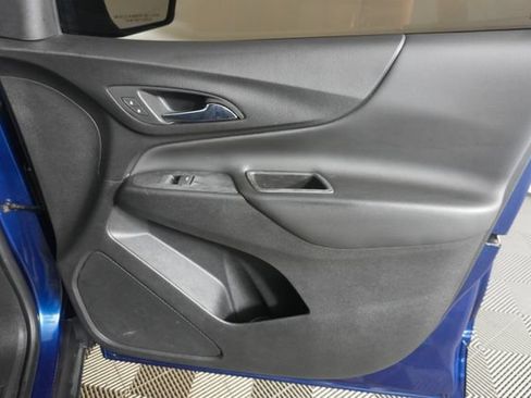 Used 2022 Chevrolet Equinox LT FWD image 35