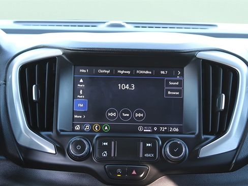 Used 2023 GMC Terrain SLE w/ Driver Convenience Package image 18