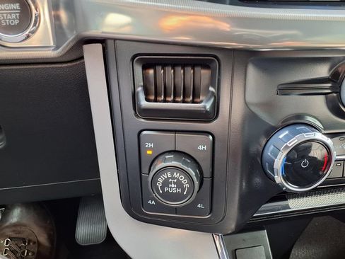 Used 2024 Ford F150 Lariat w/ FX4 Off-Road Package AWD/4WD image 13
