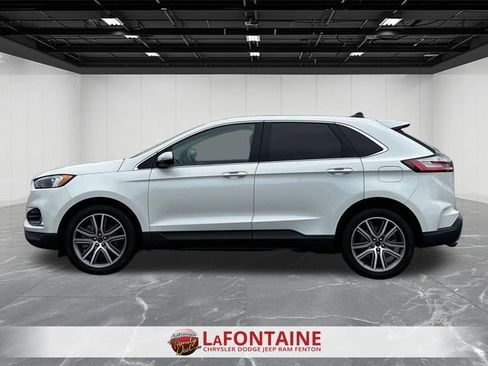 Used 2023 Ford Edge Titanium w/ Class II Trailer Tow Package image 2