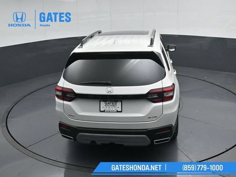 Certified 2025 Honda Pilot Elite image 47