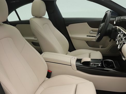 Certified 2023 Mercedes-Benz CLA 250 image 28