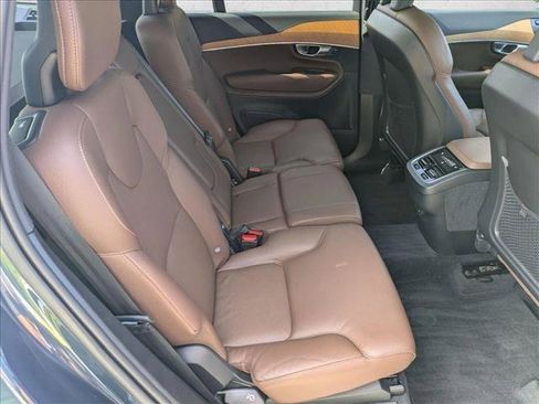 Used 2024 Volvo XC90 B5 Plus w/ Protection Package Premier AWD/4WD image 22