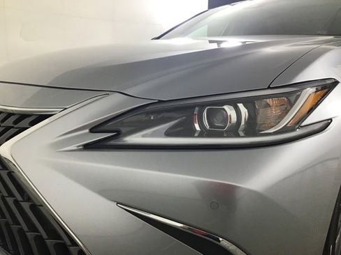 Used 2023 Lexus ES 350 w/ Premium Package image 22