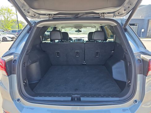 Used 2023 Chevrolet Equinox LT FWD image 12