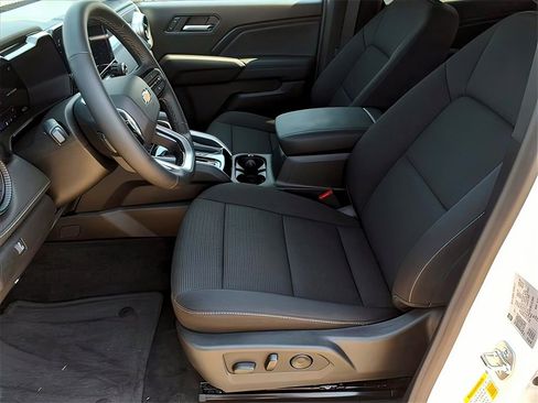 Used 2024 Chevrolet Colorado LT w/ LT Convenience Package II image 18