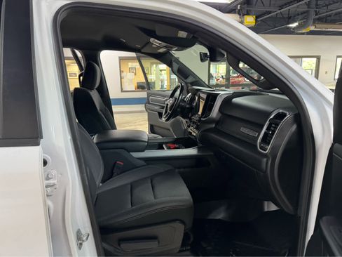 Used 2021 RAM 1500 Big Horn image 11