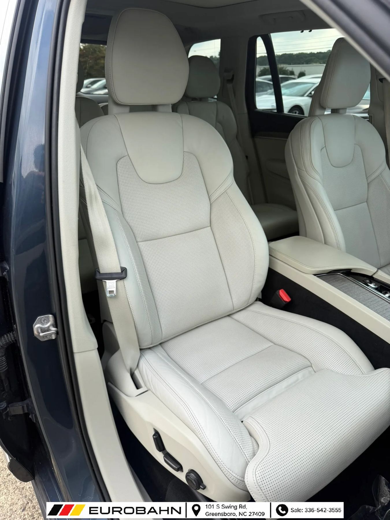 Used 2021 Volvo XC90 T6 Inscription w/ Protection Package Premier AWD/4WD image 19