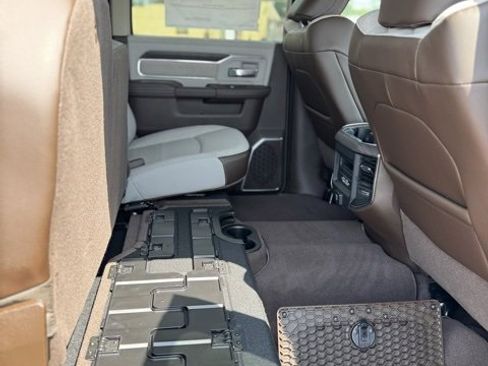 New 2025 RAM 2500 Laramie image 18