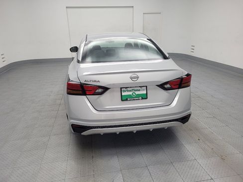 Used 2023 Nissan Altima 2.5 S FWD image 6