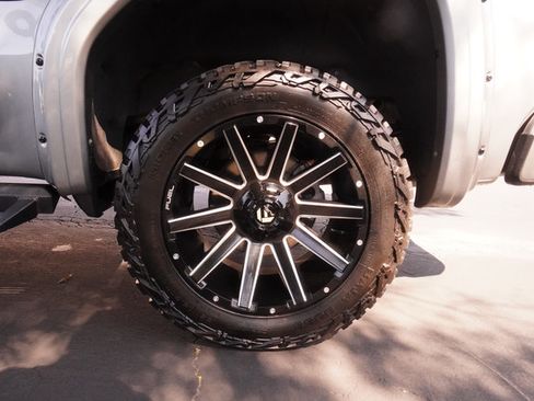 Used 2023 GMC Sierra 1500 AT4 w/ AT4 Premium Package AWD/4WD image 41