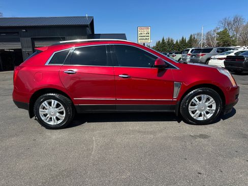 Used 2013 Cadillac SRX Luxury image 3