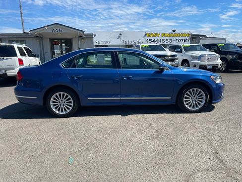 Used 2016 Volkswagen Passat 1.8T SE FWD image 2