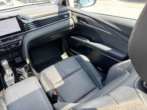 Used 2025 Toyota Camry XLE FWD image 14