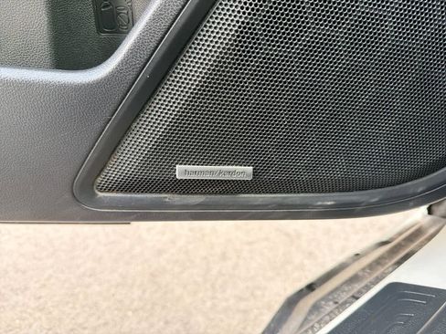 Used 2020 Subaru Outback Touring w/ Popular Package #2 image 34