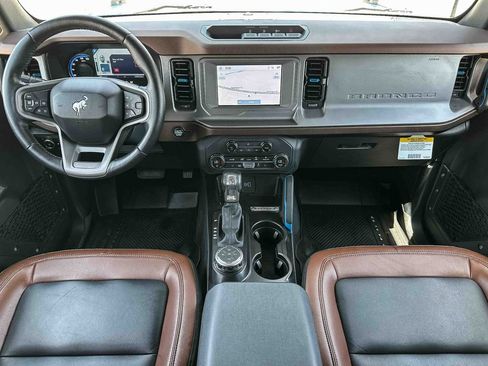 Used 2023 Ford Bronco Outer Banks AWD/4WD image 11
