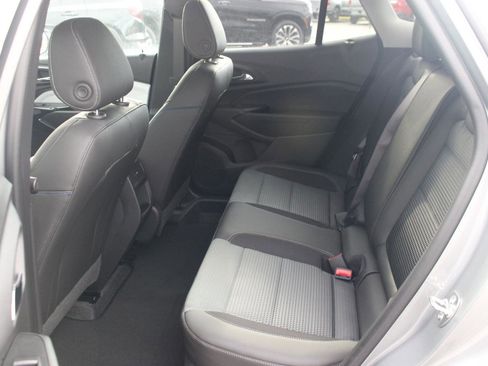 New 2026 Chevrolet Trax LT w/ Driver Confidence Package image 10