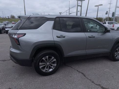 Used 2025 Chevrolet Equinox LT image 10